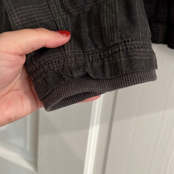 Blazer - Picture 7 of 7